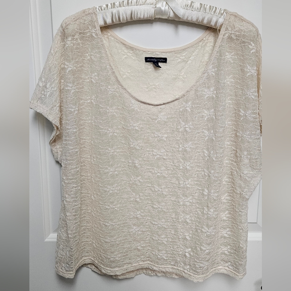 American eagle cream laced crop top